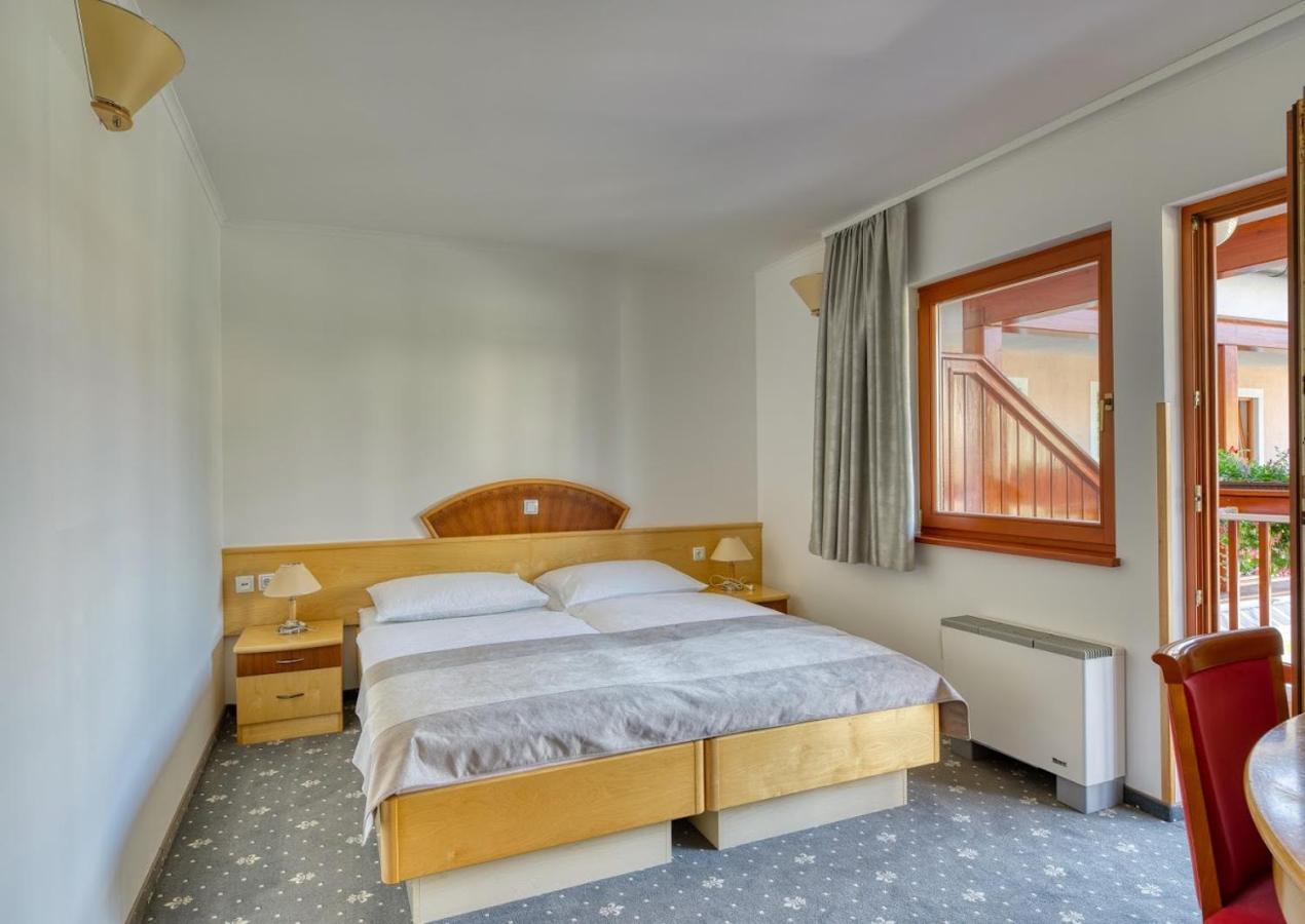 Garni Hotel Zvon Зрече Екстер'єр фото