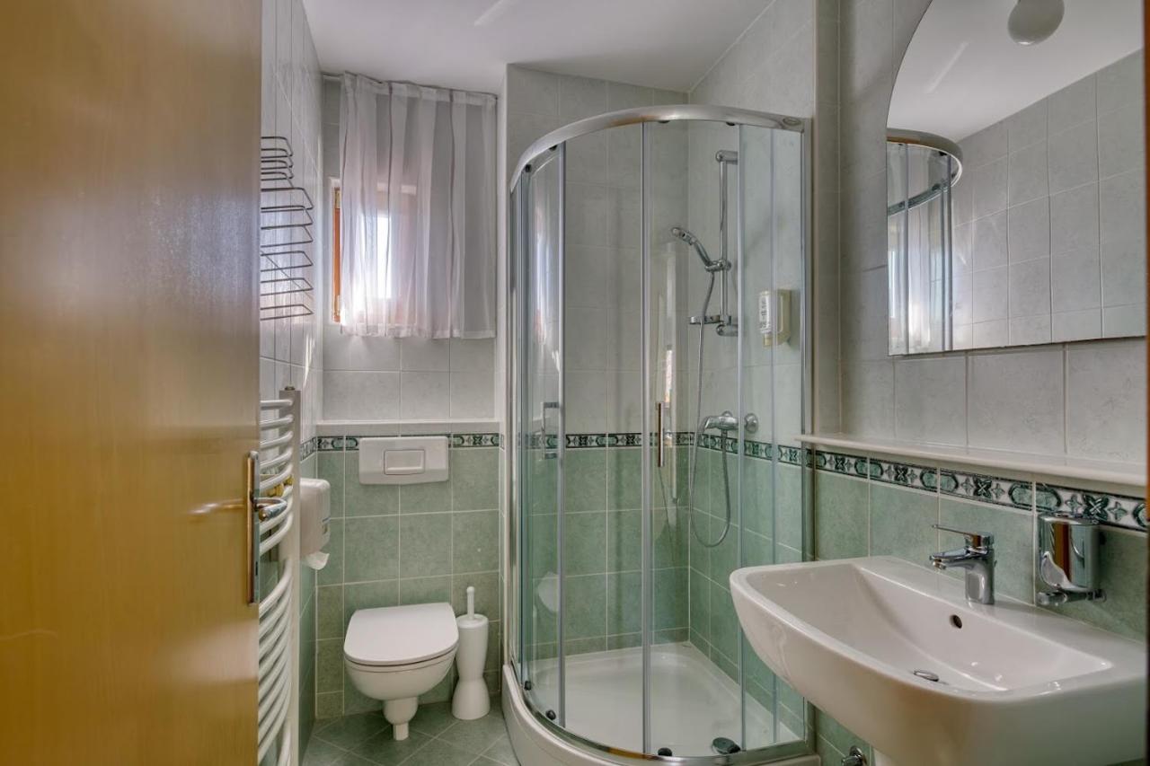 Garni Hotel Zvon Зрече Екстер'єр фото